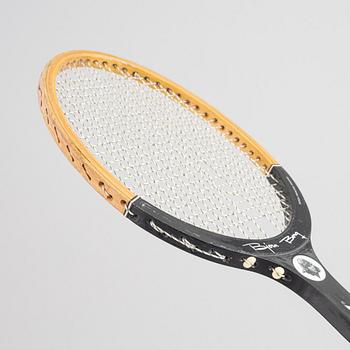 Tennisracket, Donnay, formgivit av Francois Degand. Mitten av 1970-talet.