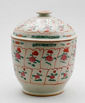 BOJAN MED LOCK, porslin, Kina, 1800-tal.