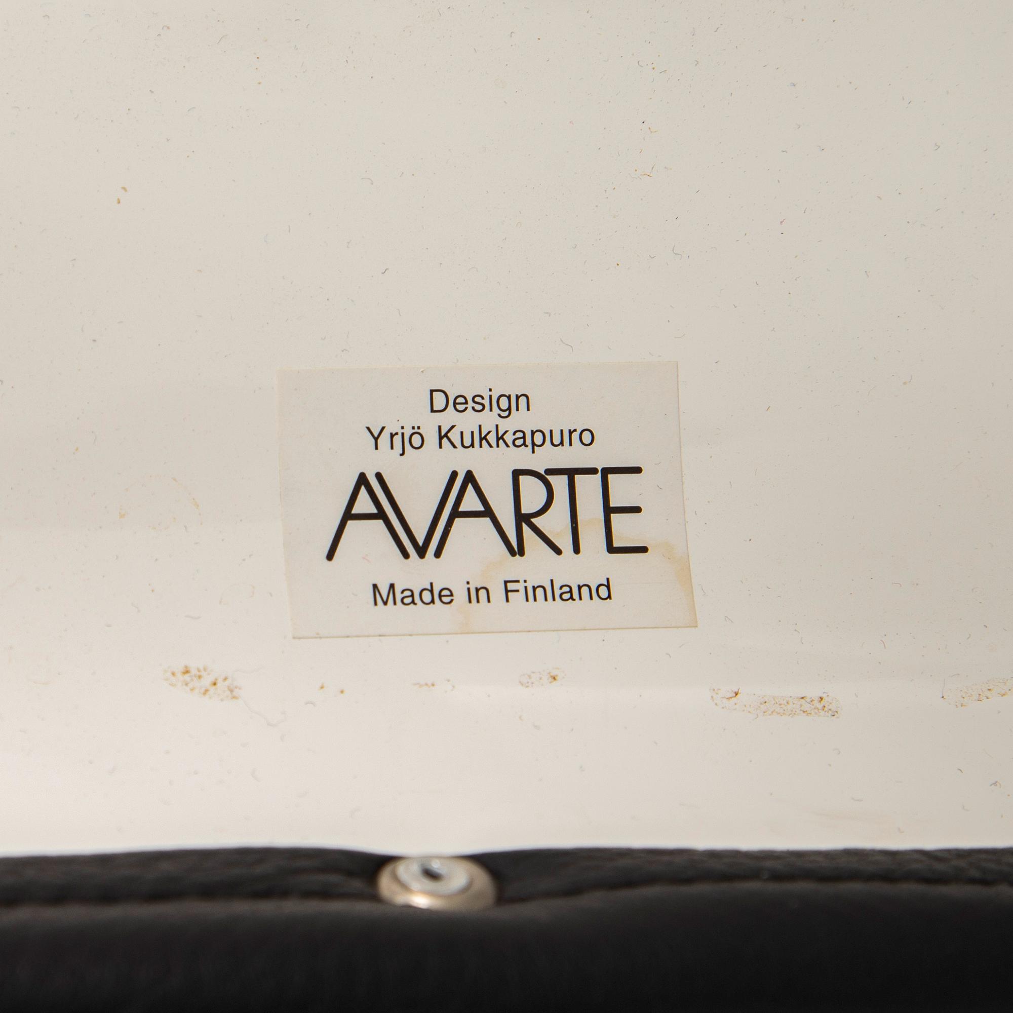 Yrjö Kukkapuro, fåtölj med fotpall, "Karuselli", Avarte, Finland efter 1980.