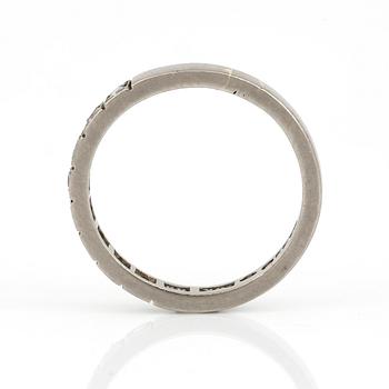 HALVALLIANSRING, med diamanter, totalt ca 0,18 ct, Fors Haldor Vidar, Stockholm, 1958, 18K vitguld.