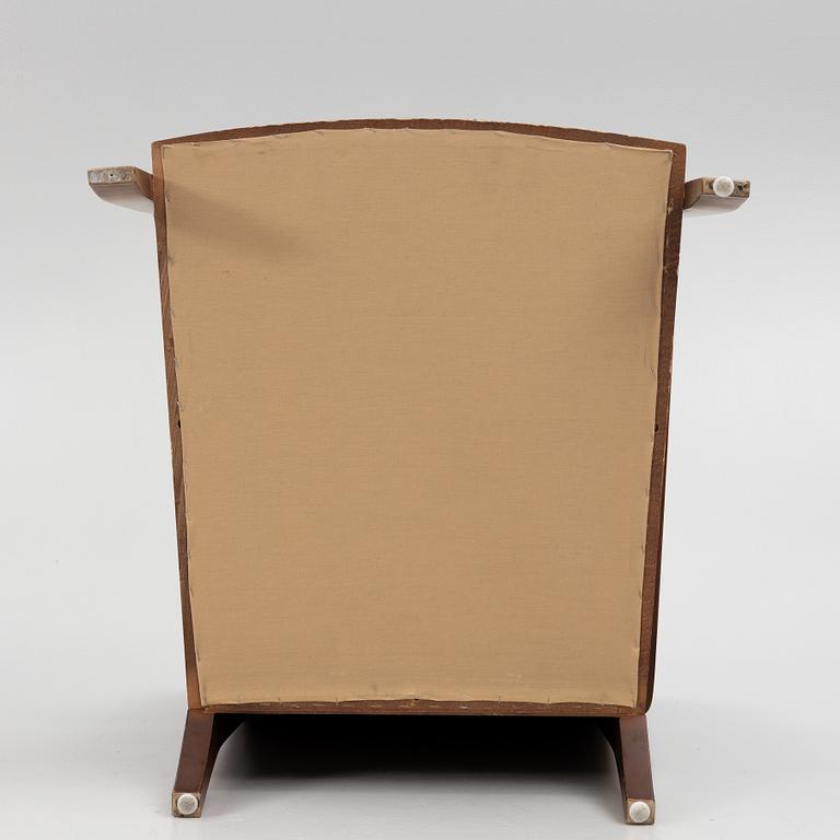 A pair of armchairs, Andreu World, Spain, 21st Century.