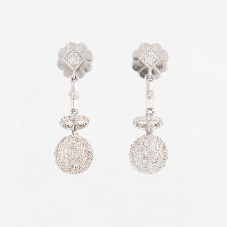 Earrings, 18K white gold with brilliant-cut diamonds.
