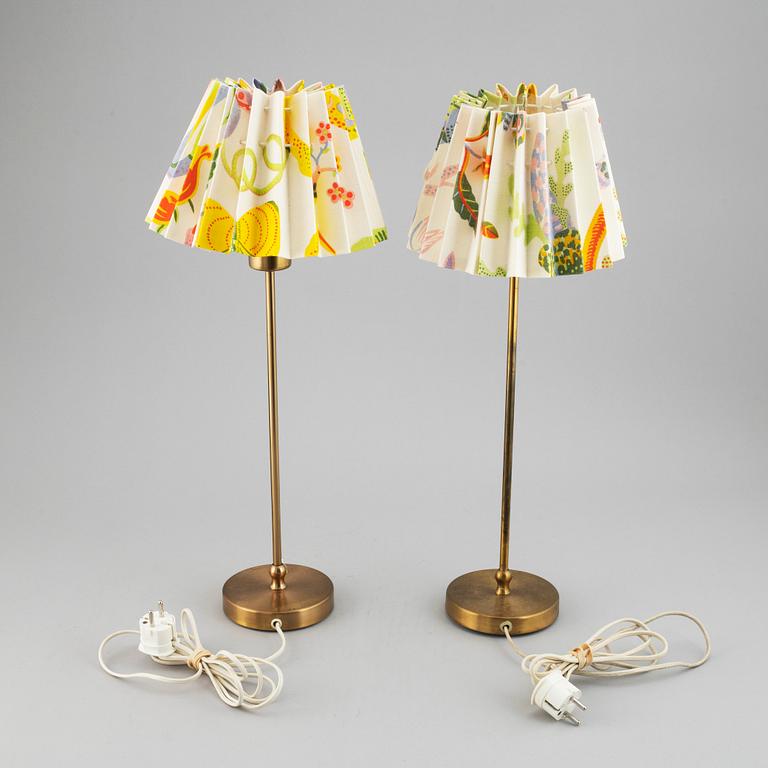 JOSEF FRANK, a pair of brass table lamp, model 2552, for Firma Svenskt Tenn, Sweden.