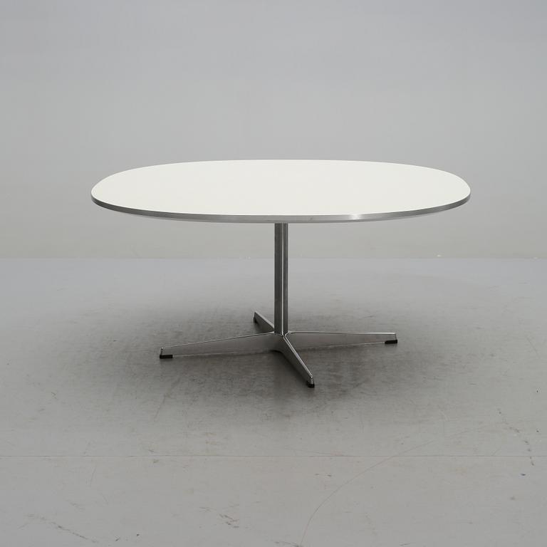 SOFFBORD, Fritz Hansen, Danmark, sent 1900-tal.
