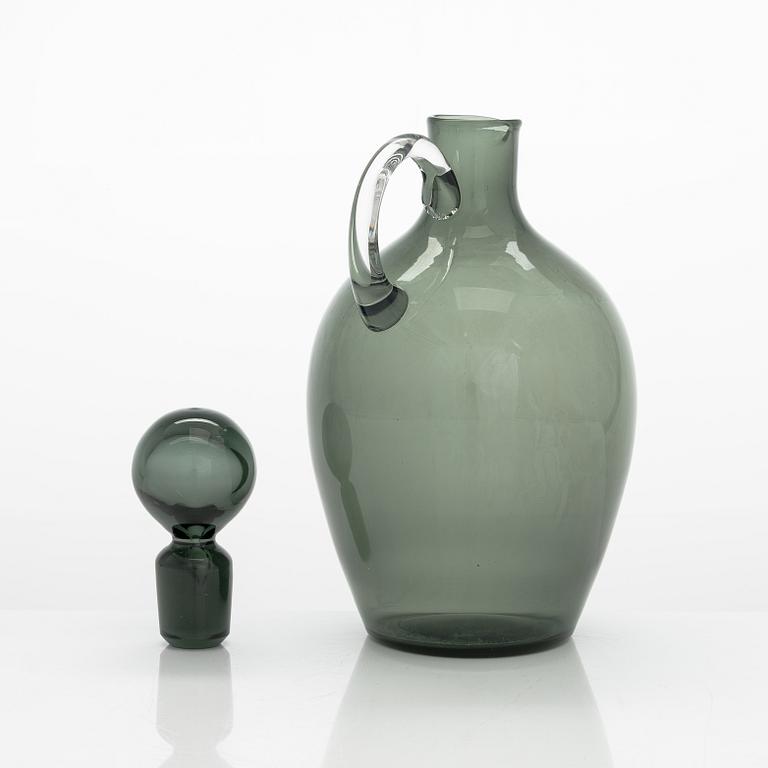 Saara Hopea, en karaff och glas, 12 st, modellerna 2501 och 1710, Notsjö. Formgivna 1958 och 1959.