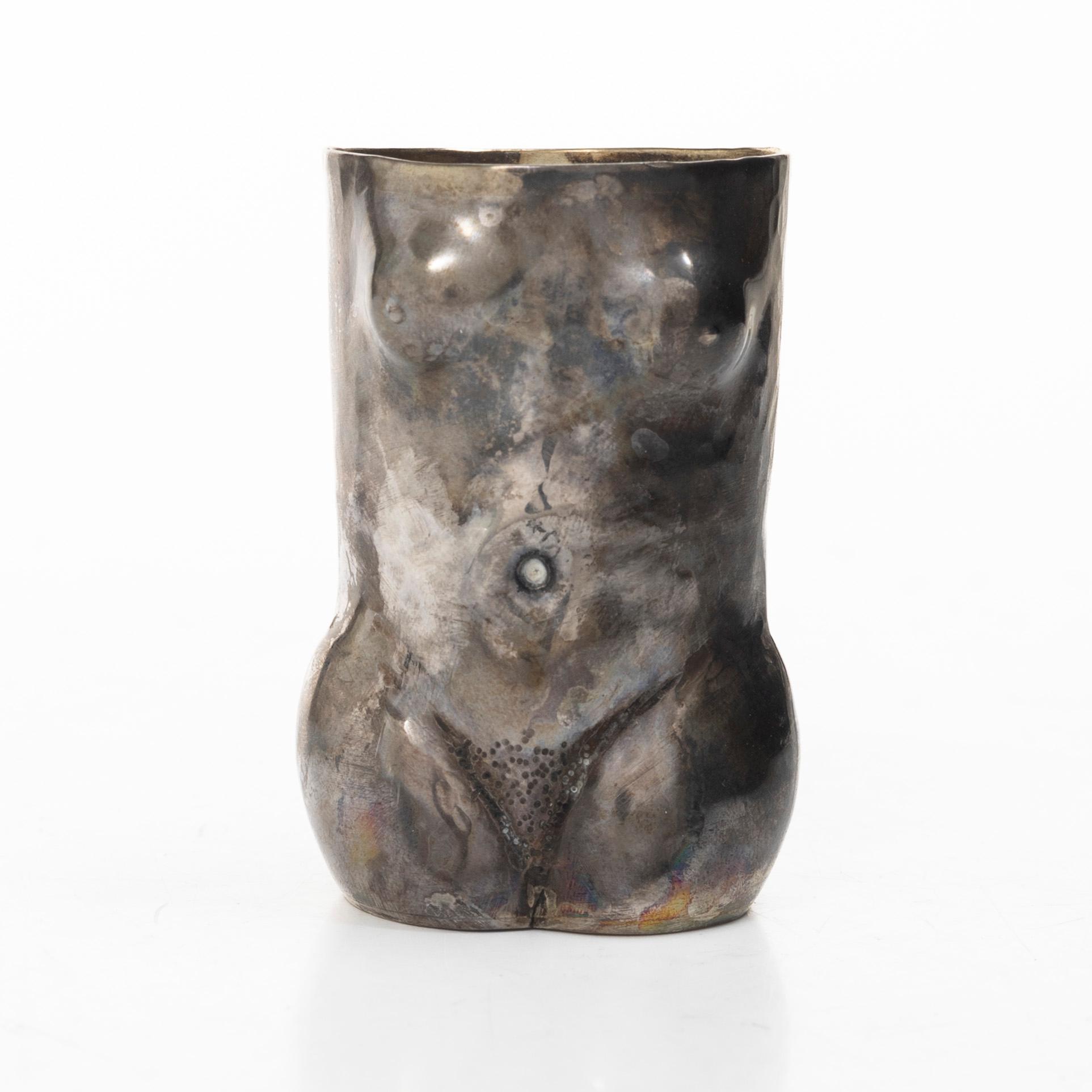 A sterling silver cup, G.E. Florman, Stockholm, 1997.
