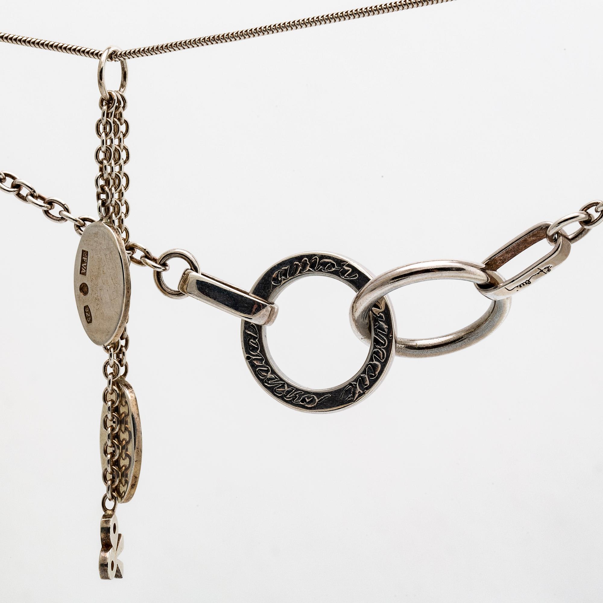 Efva Attling silversmycken 3 delar, 2 collier och 1 armband, sterling silver, original etui.