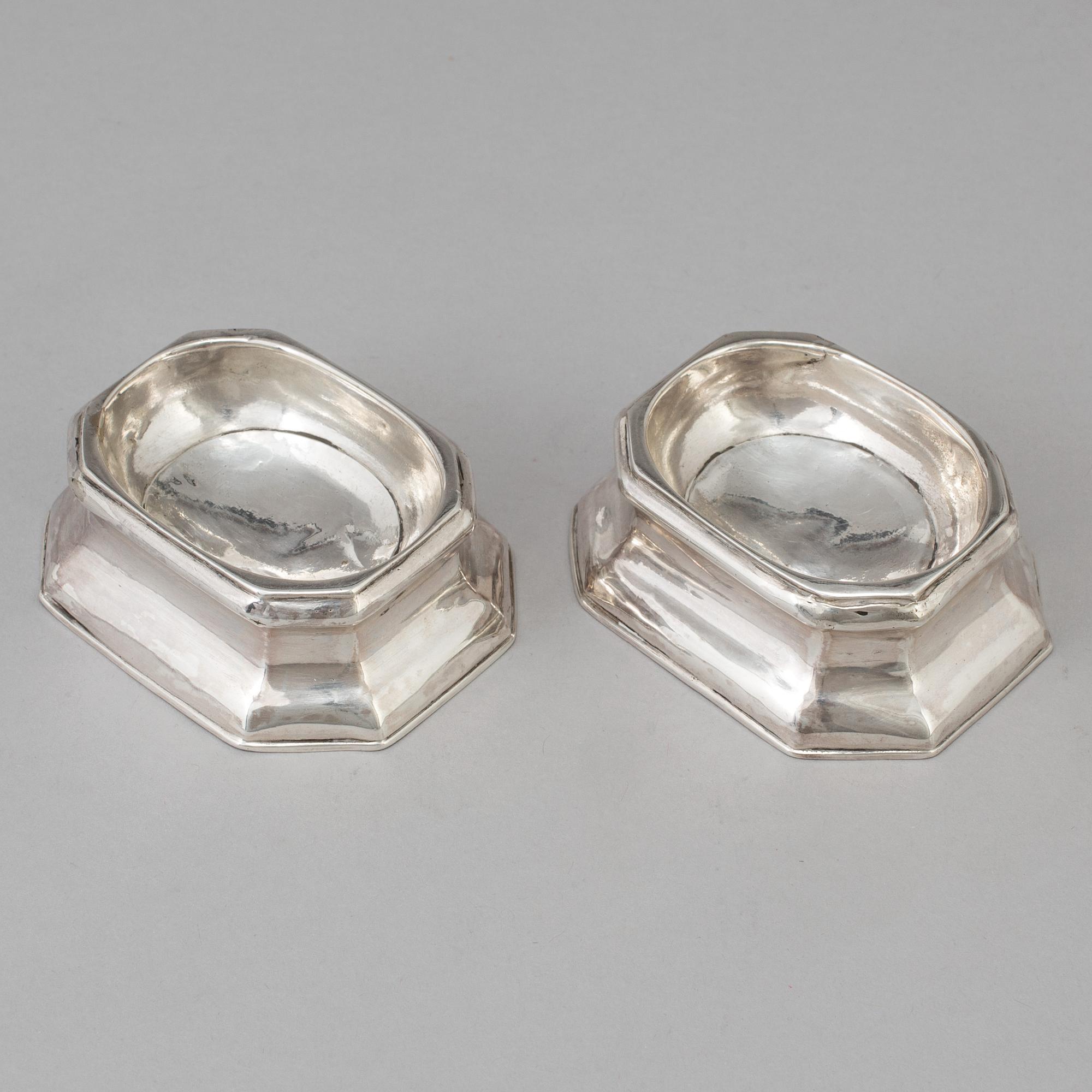 A pair of 18th century silver salt cellars, mark of Mary Rood, London 1722.