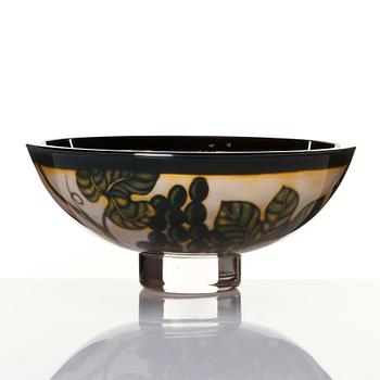 Eva Englund, a 'Vingård' (Vineyard) glass bowl, Orrefors Sweden 1984.