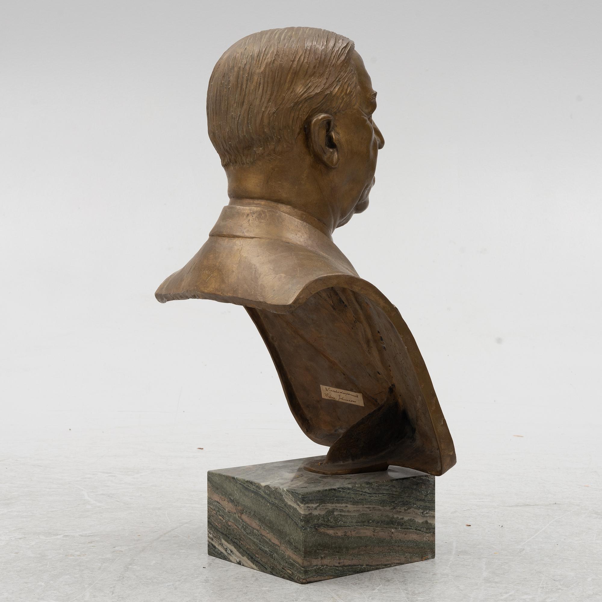 Nils Möllerberg, Portrait Bust.