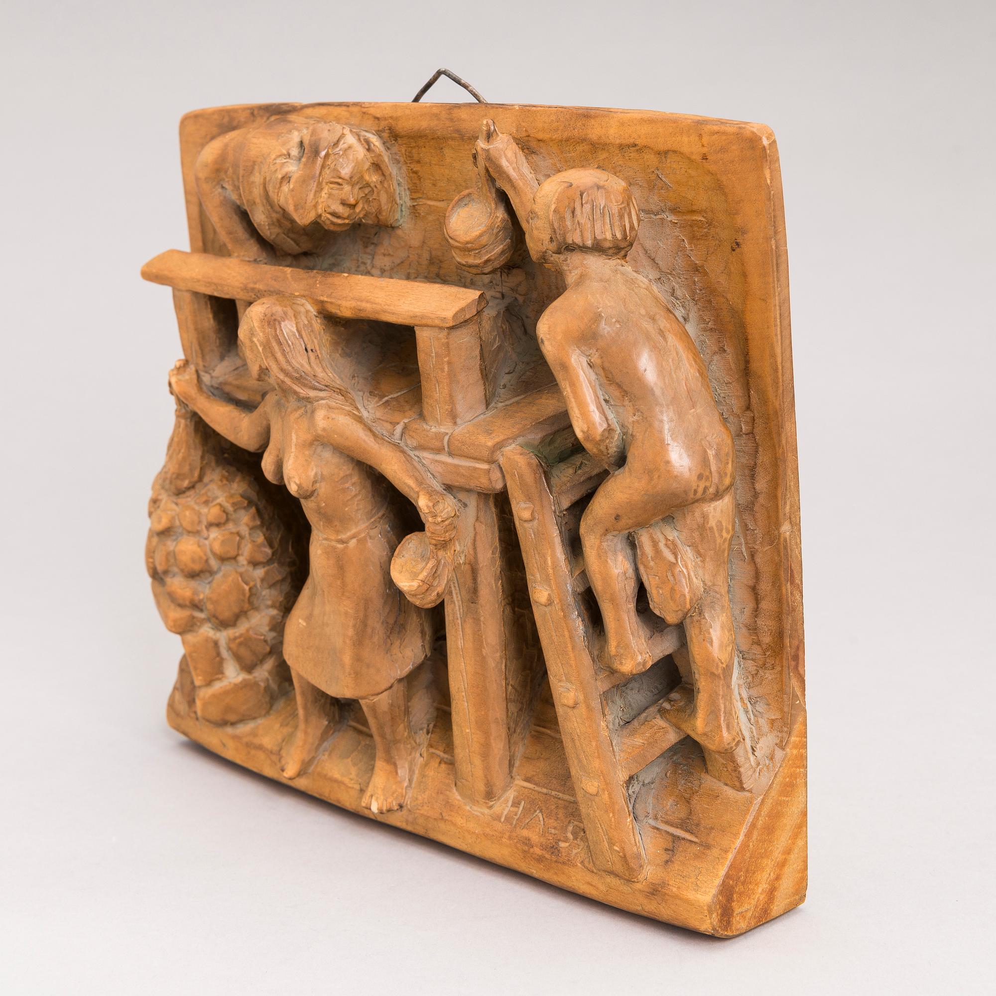 HANNES AUTERE, relief, wood, signed and dated 1955.