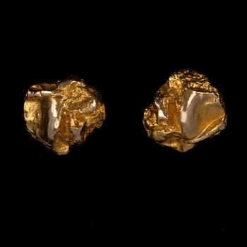 ÖRHÄNGEN, guld 14 K, design Björn Weckström, Kruunukoru, Helsingfors 1966. Vikt 3,8 g.