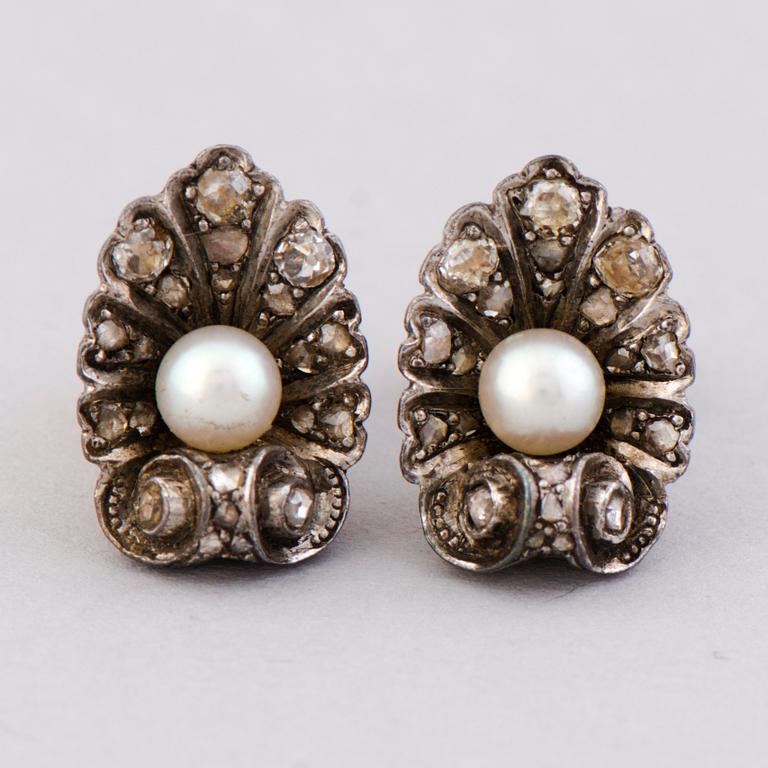 A PAIR OF EARRINGS,, old cut diamonds, cultured pearls, gold.