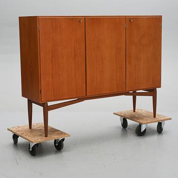 SIDEBOARD, 1900-talets tredje kvartal.