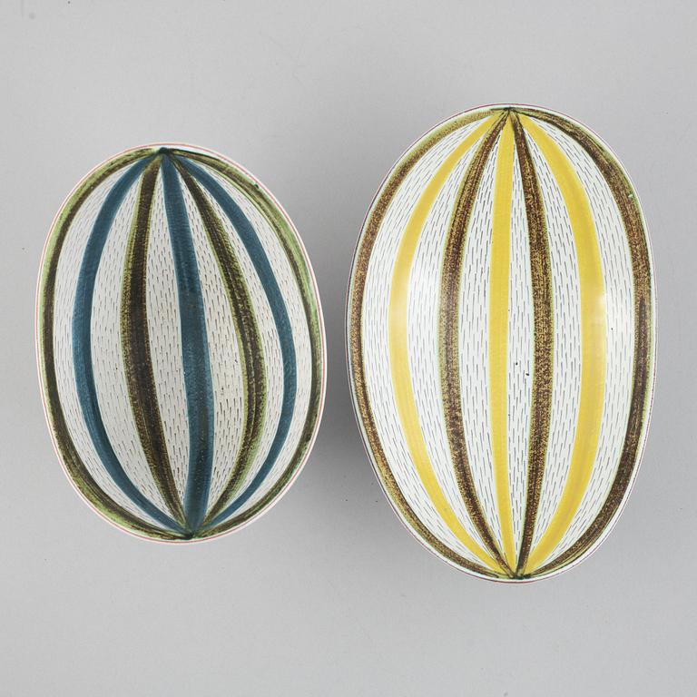 Stig Lindberg, a faience bowl, a dish and table lamp base, Gustavsbergs studio.