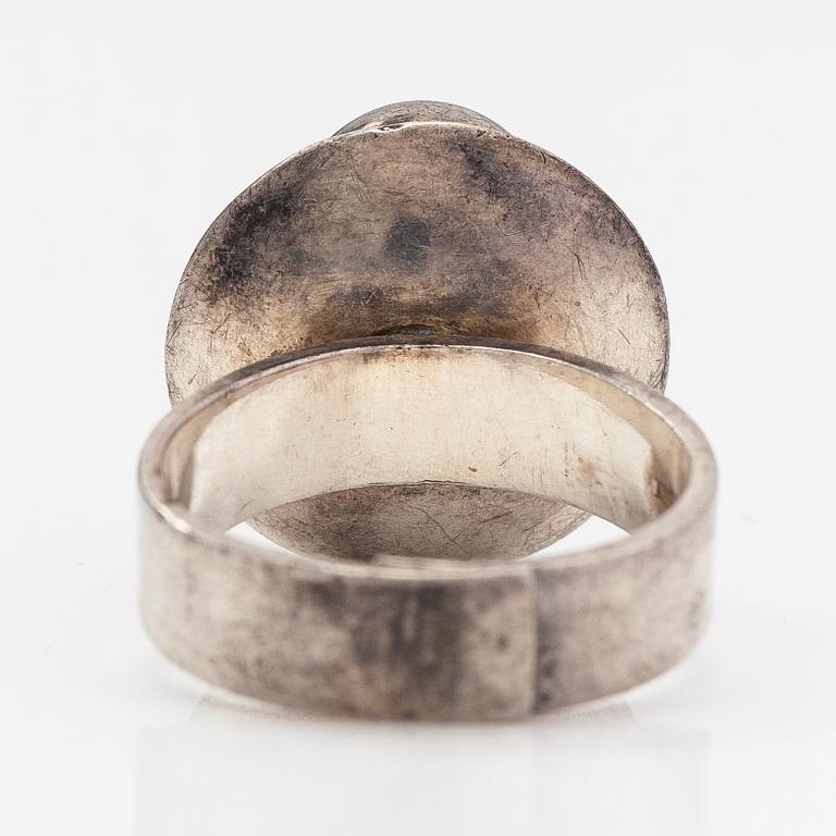 Elis Kauppi, A sterling silver ring. Kupittaan kulta, Turku 1971.