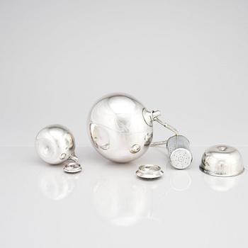 Vivianna Torun Bülow-Hübe, teservis med bricka, 5 delar, Dansk International Designs, försilvrad mässing.