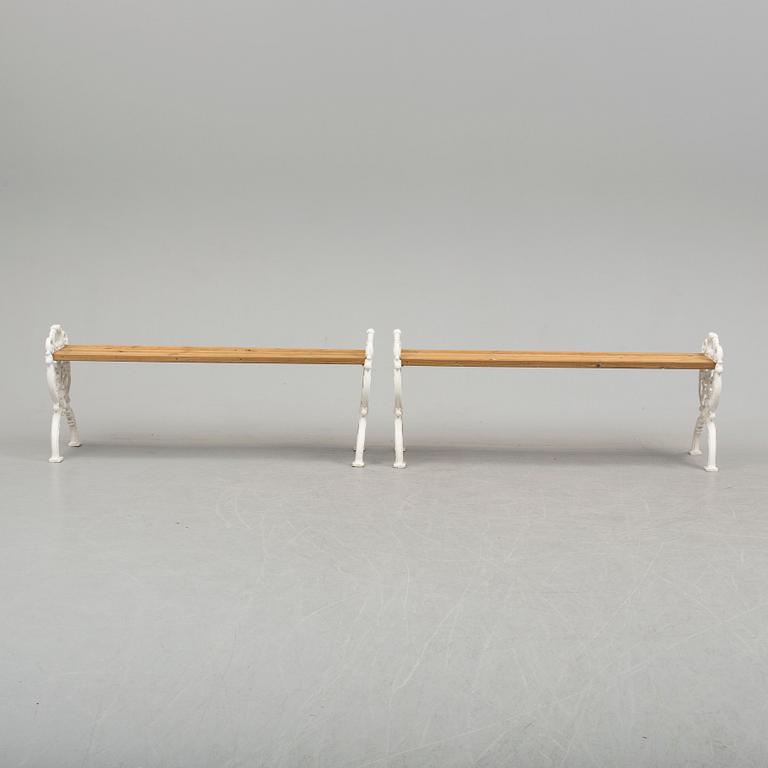 A pair of garden benches by Melins in Anderstorp, end of the 20th century.