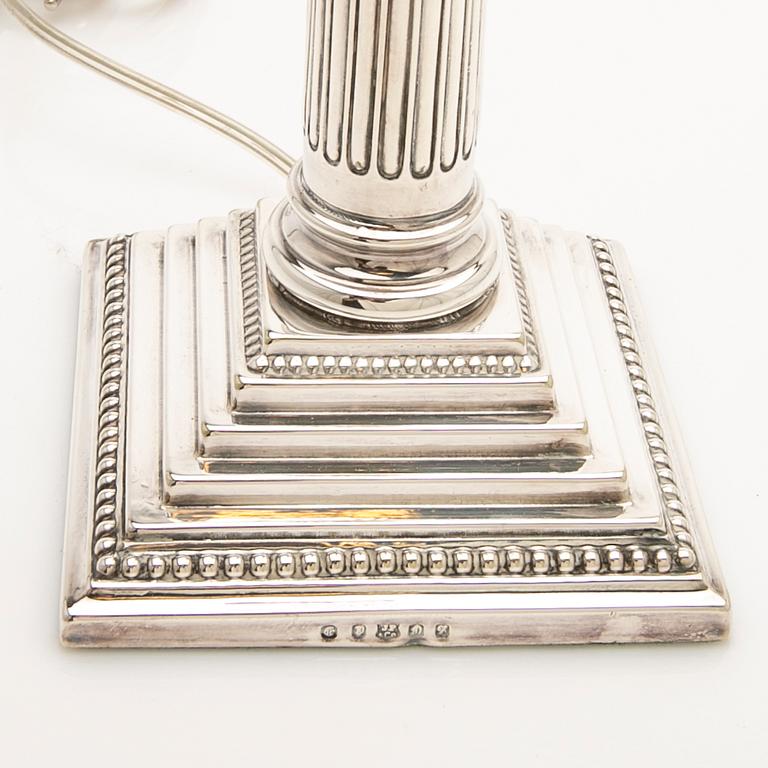 Table lamp, England, 20th century.