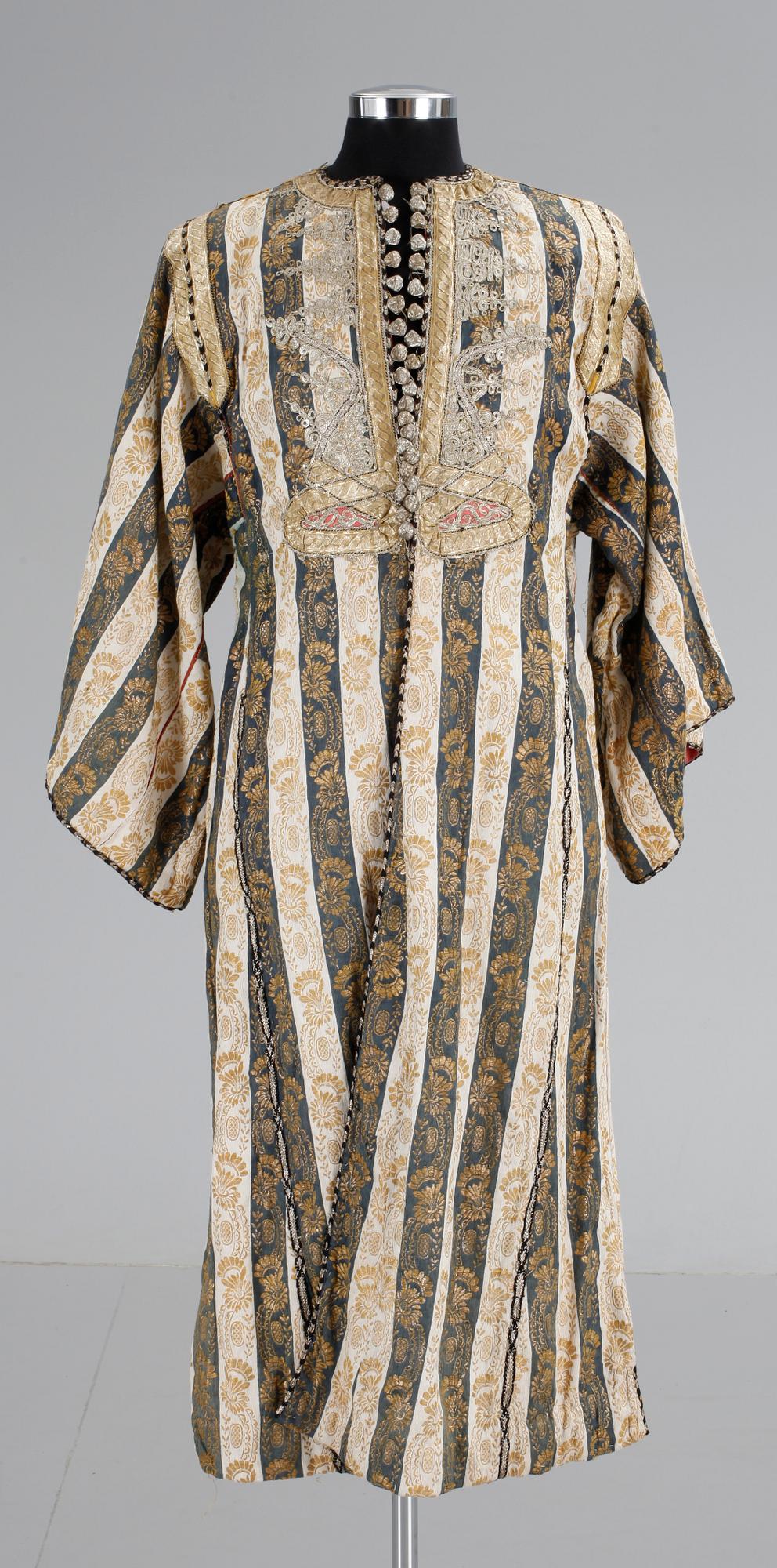 An Indian caftan, early 20th cent.