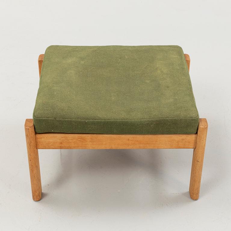 Børge Mogensen, armchairs, model 22, and a footstool, Fredericia Furniture Factory, Denmark.