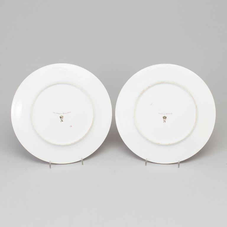 A PAIR OF FRENCH PORCELAIN PLATES, late 19th century.