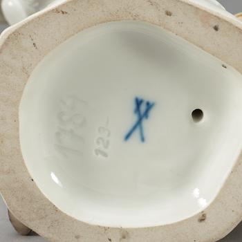 FIGURINER, ett par, porslin. Meissen, 1920-tal.