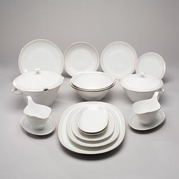 RUOKA-ASTIASTO, 58 osaa, posliinia, Bavaria Tirschenreuth, Saksa. 1900-luvun loppupuoli.
