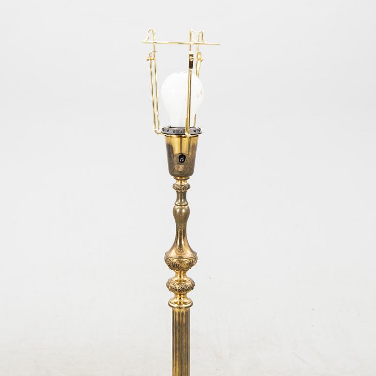 Golvlampa 1900-talets mitt.
