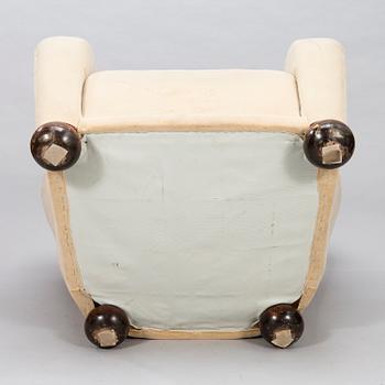 MÄRTA BLOMSTEDT,  an 'Aulanko-model' armchair. Designed in 1939.