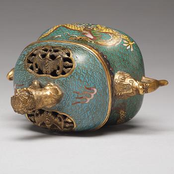 A cloisonné censer with cover, Qing dynasty, 19th Century.