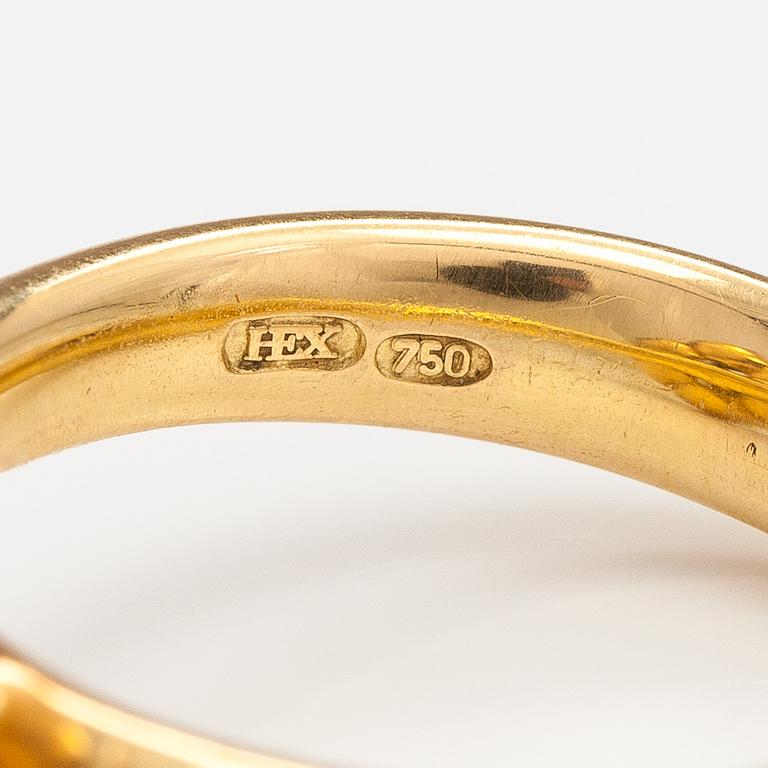 An 18K gold ring "English ginger bread" with topazes. Ofelia Jewelry, Helsinki.