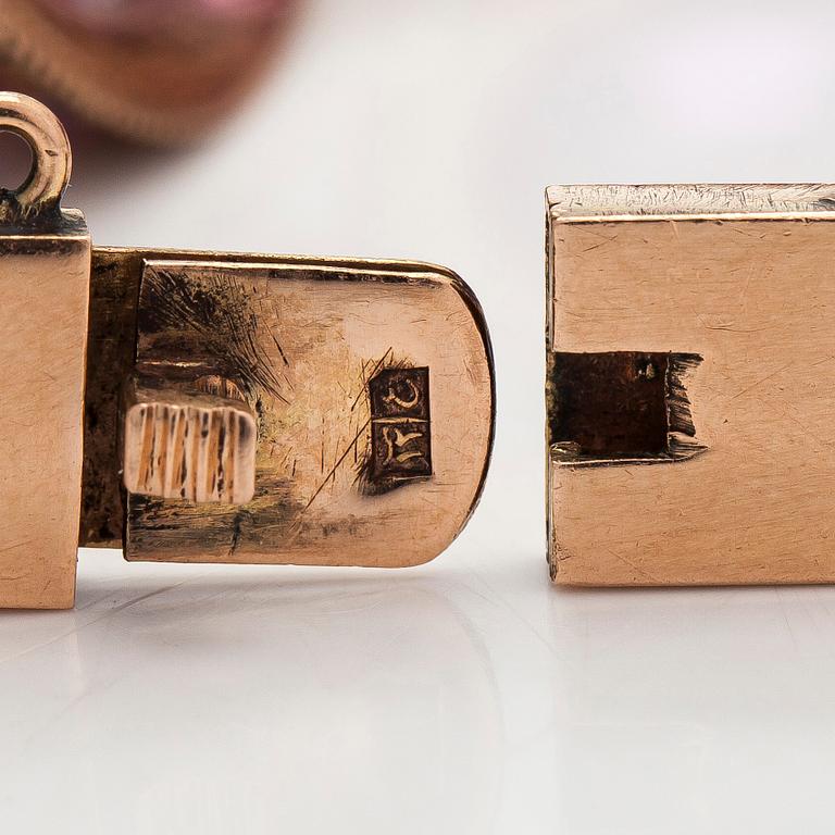 Bracelet, approx. 12K gold and synthetic sapphires.