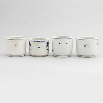 A group of four Chinese blue and white censers/flower pots, late Qing dynasty, 19th/20th Century and 20th Century.