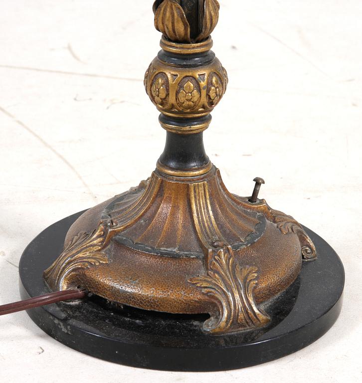 GOLVLAMPA, 1930-tal.