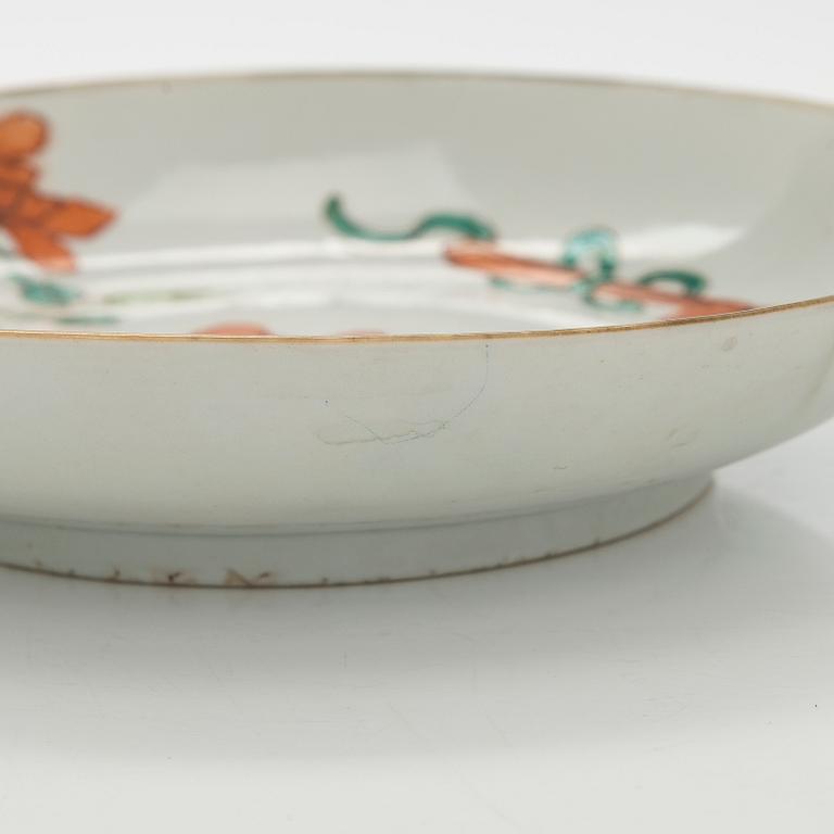 A set of three early 20th century porcelain plates, China.