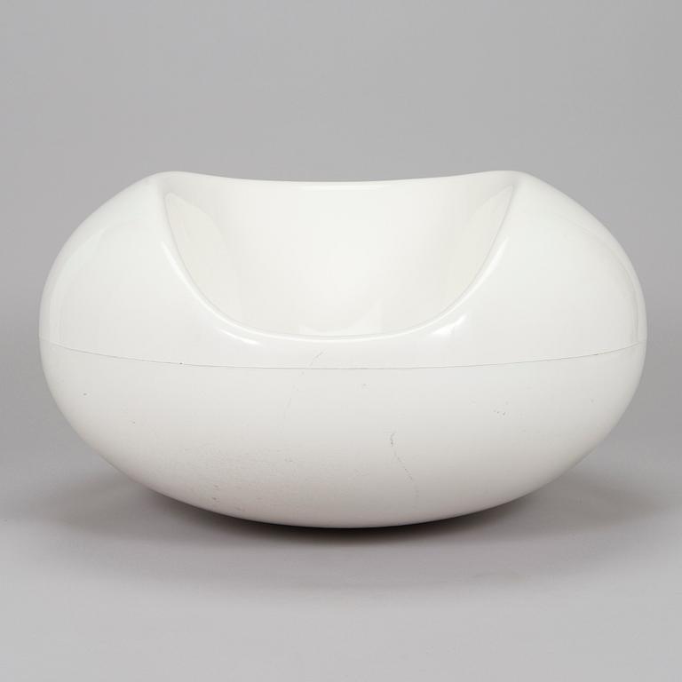 Eero Aarnio, nojatuoli, "Pastilli" Adelta.