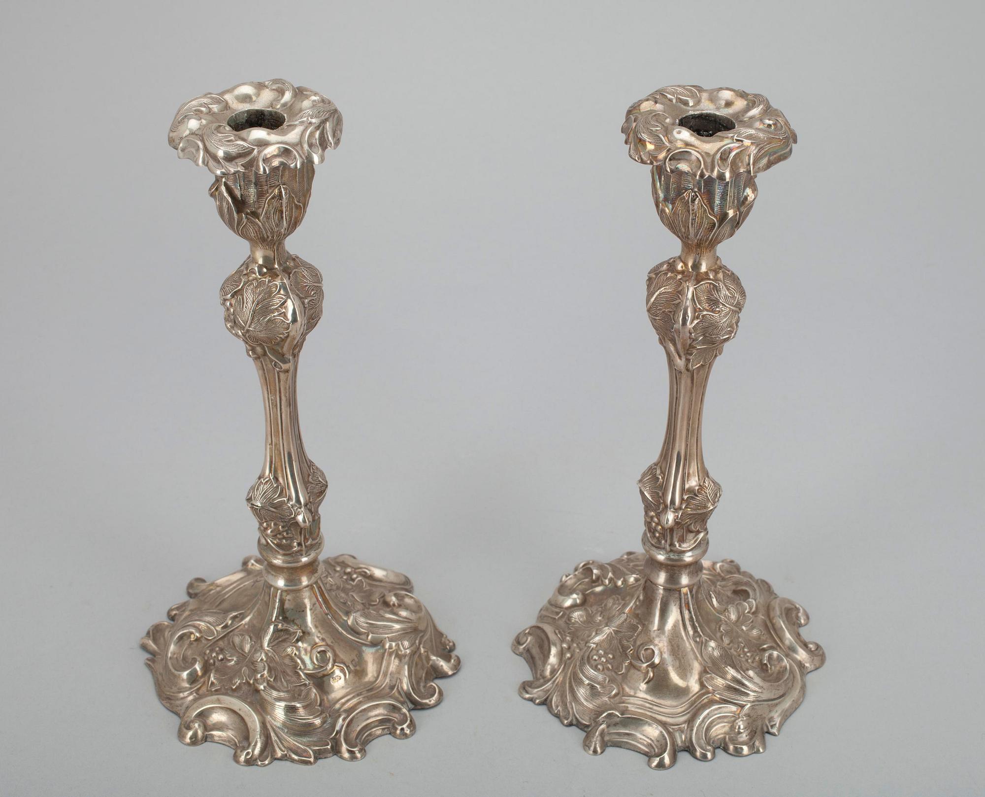 LJUSSTAKAR ETT PAR, silver, Birmingham 1905.