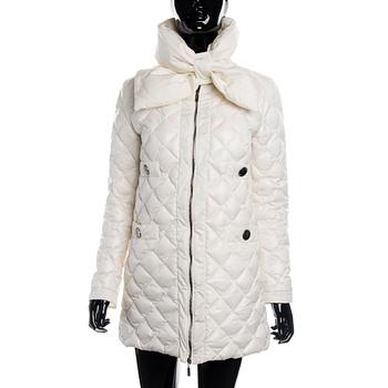 DUNJACKA, Moncler.