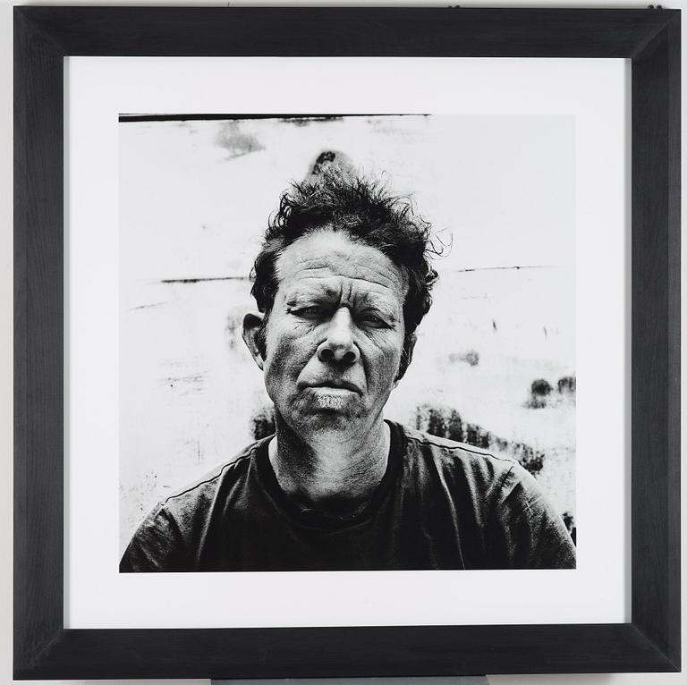 Anton Corbijn, "Tom Waits, Petaluma, 2004".