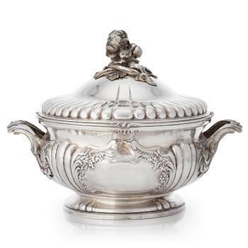 211. A French Louis XV-style silver tureen, 19th century.