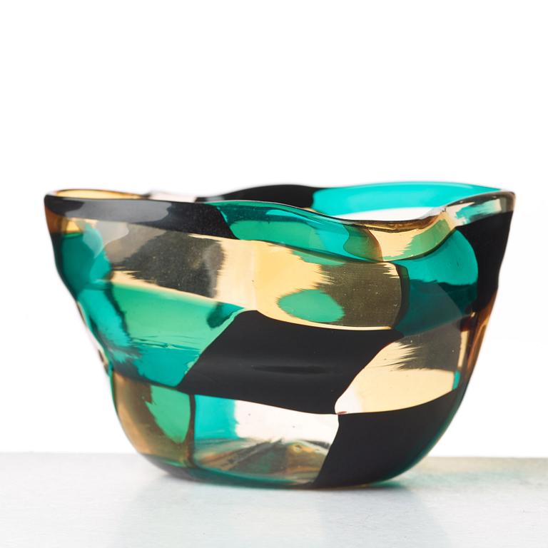 Fulvio Bianconi, a "pezzato" glass bowl, Venini, Murano Italy 1950-60's.