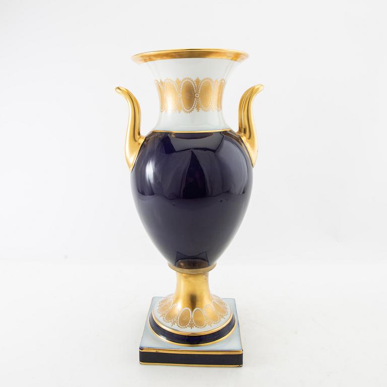 Urn Empire style Hutschenreuther Germany first half of the 20th century porcelain.