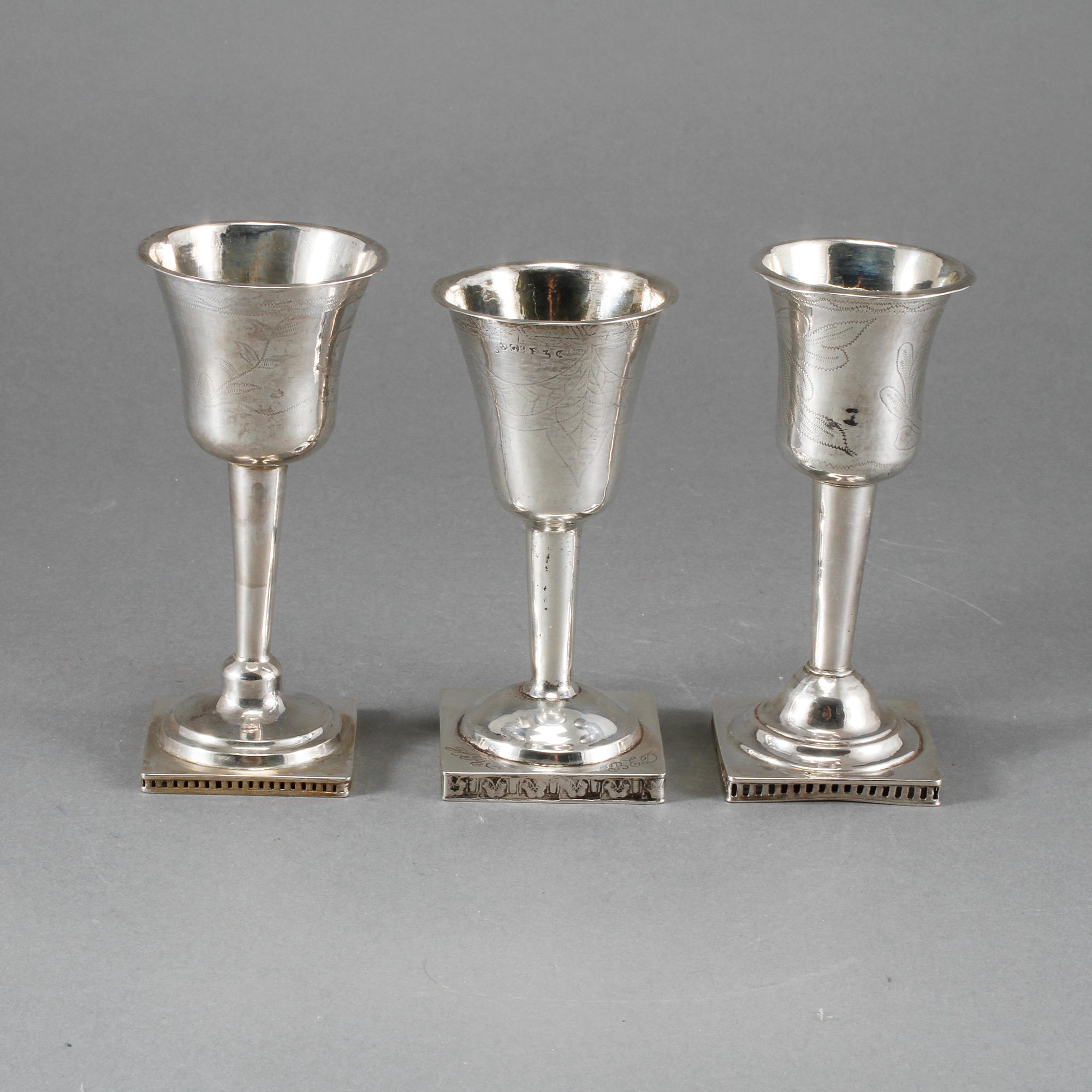 KALKAR, 3 st, silver, Carl Lindström 1822, Clas Christian Carlén 1858 och Gustaf Bergendorff 1812. Totalvikt 140 gram.