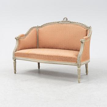 Soffa, Louis XVI-stil, 1900-talets början.