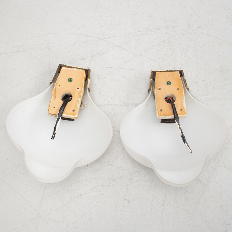 Bertil Brisborg, a pair of wall sconces model "32826", Nordiska Kompaniet, 1950s.