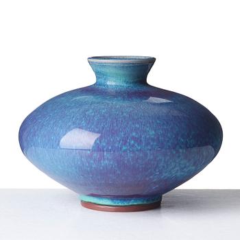 Berndt Friberg, a stoneware vase, Gustavsberg studio, Sweden 1972.