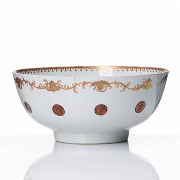 A Chinese Export punch bowl, Qing dynasty, Qianlong (1736-95).