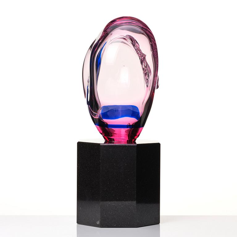 Erik Höglund, a unique glass sculpture, studio Strömbergshyttan, Sweden, 1988.