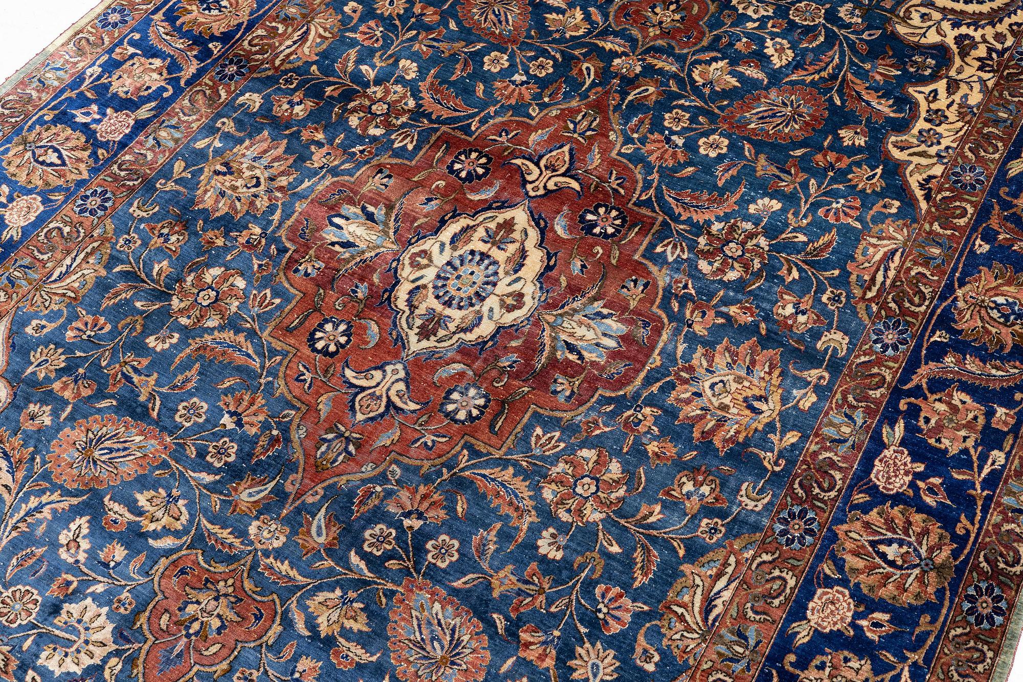 An antique silk Kashan, Central Persia, c. 320 x 201 cm.